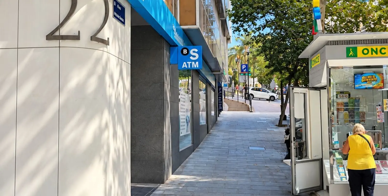 Venta de local comercial en Marbella 23
