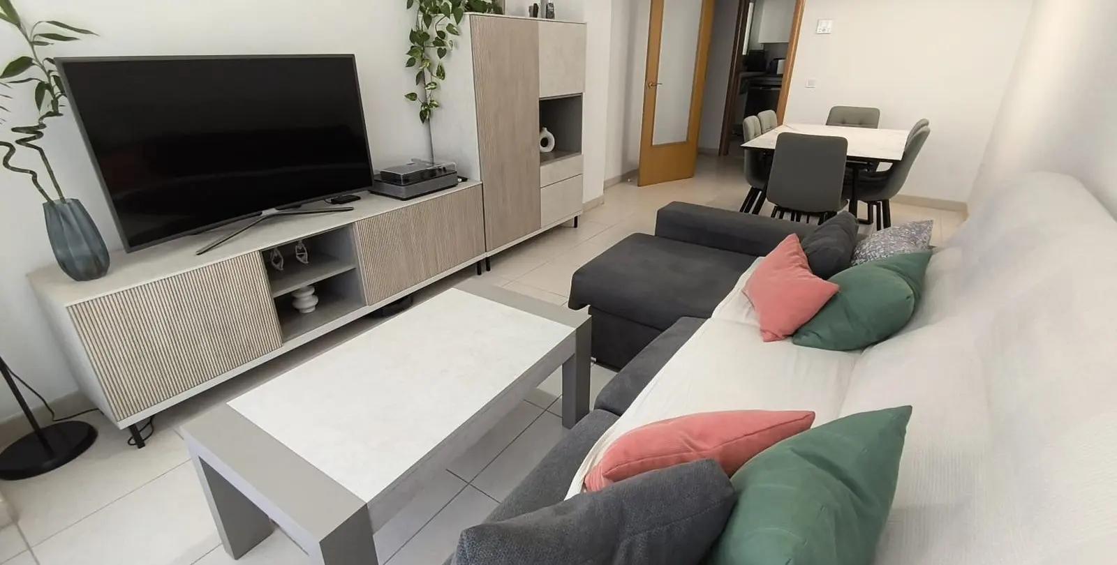 Sale of middle floor apartment in Torremolinos 3