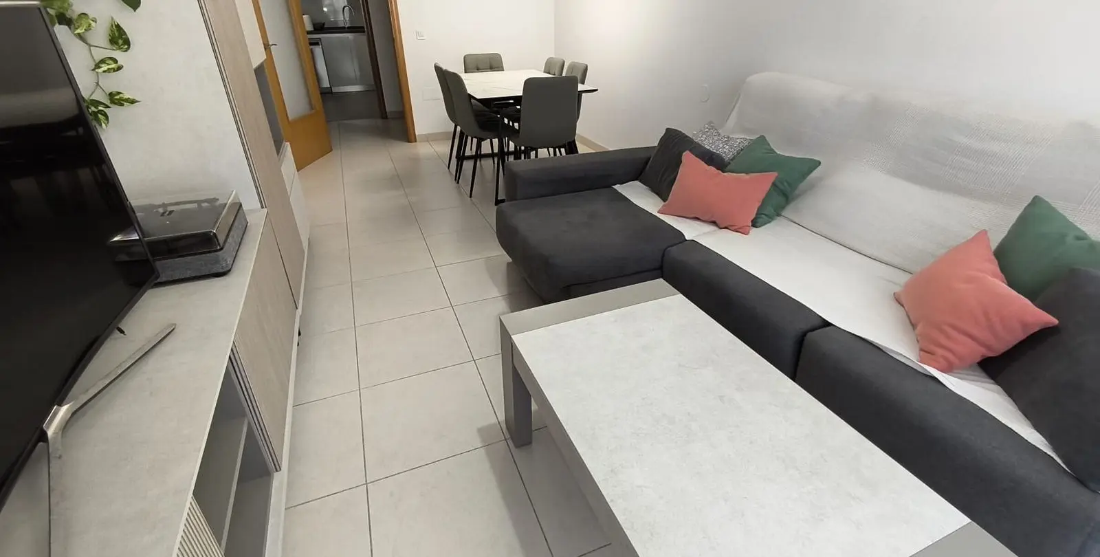 Sale of middle floor apartment in Torremolinos 8