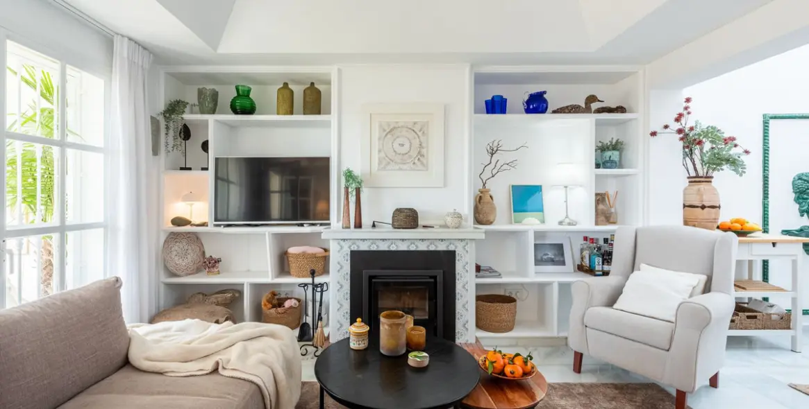 Sale of townhouse in New Golden Mile 8