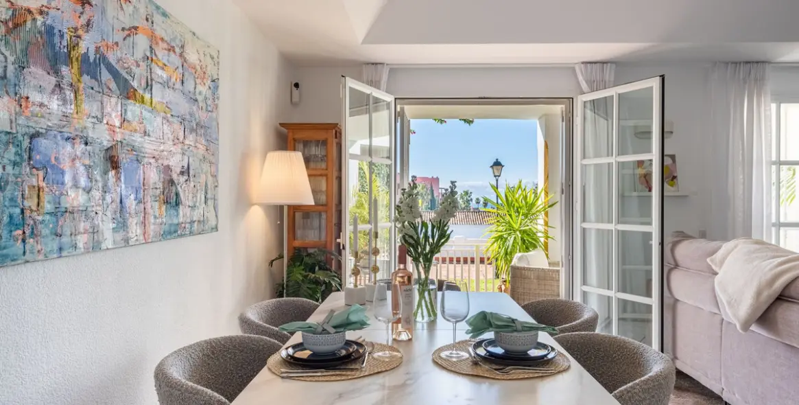 Sale of townhouse in New Golden Mile 9