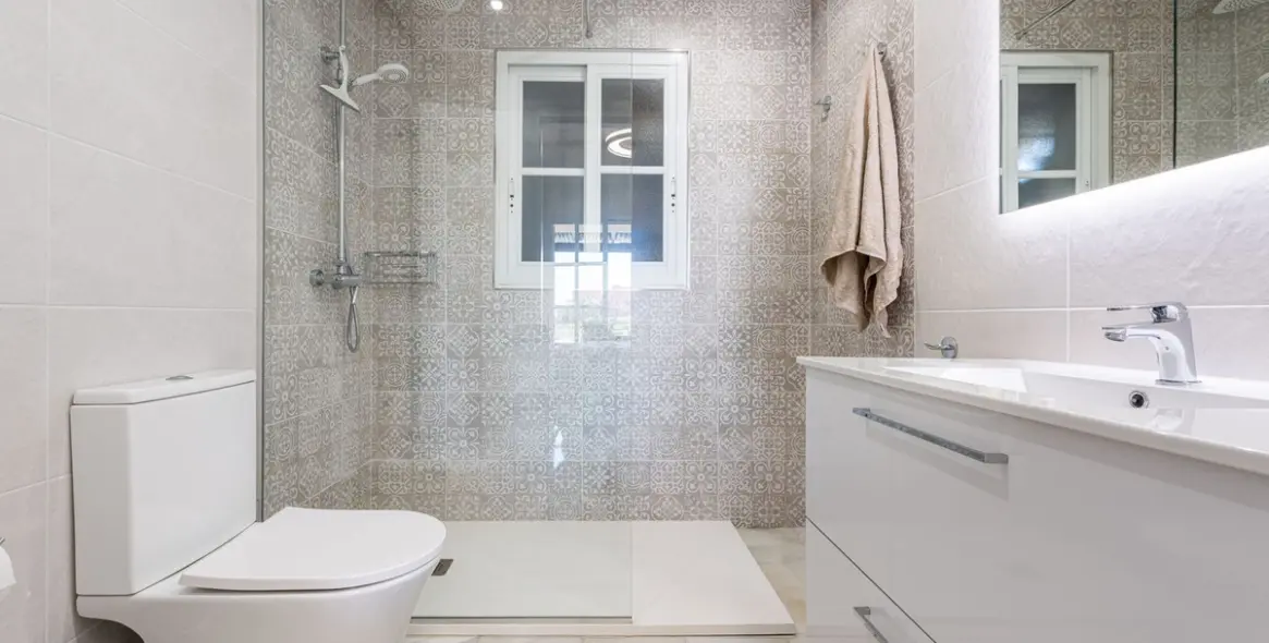 Sale of townhouse in New Golden Mile 16