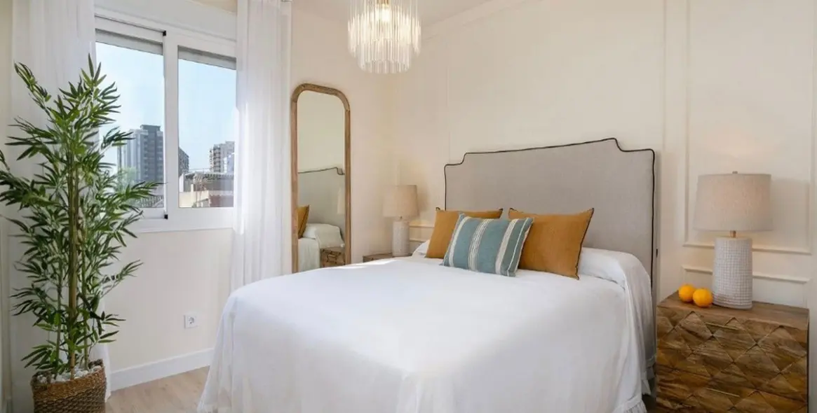 Sale of middle floor apartment in Fuengirola 14