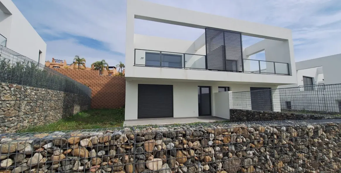 Продажа таунхауса в Riviera del Sol 1