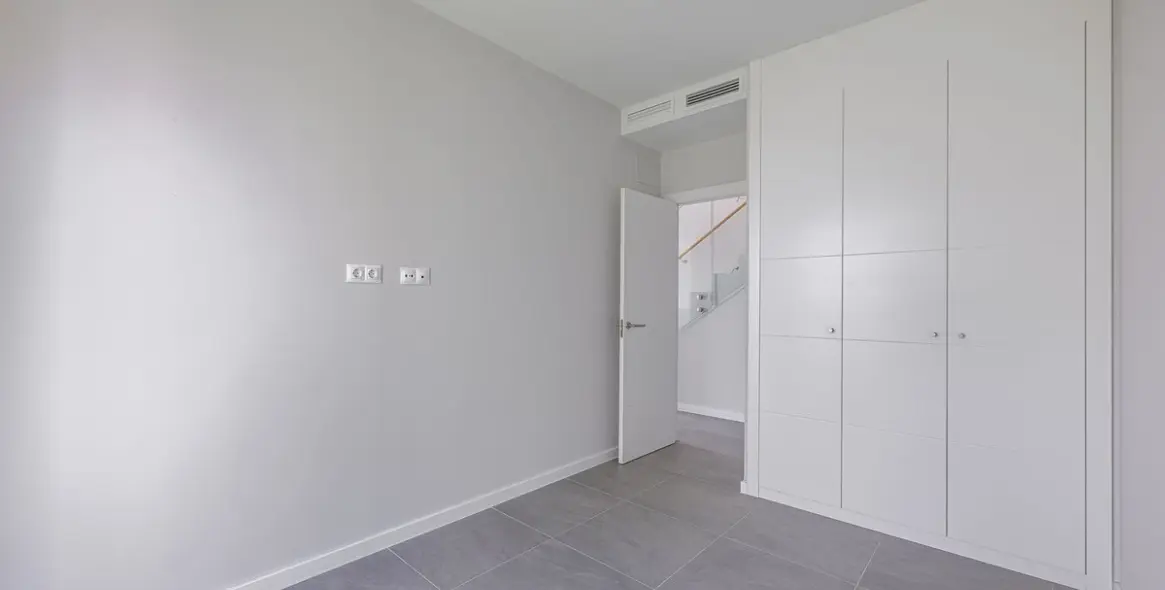 Sale of townhouse in Riviera del Sol 22