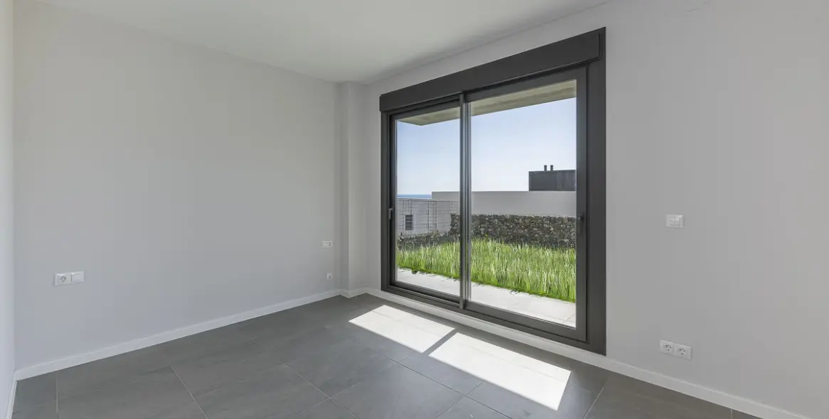 Sale of townhouse in Riviera del Sol 25