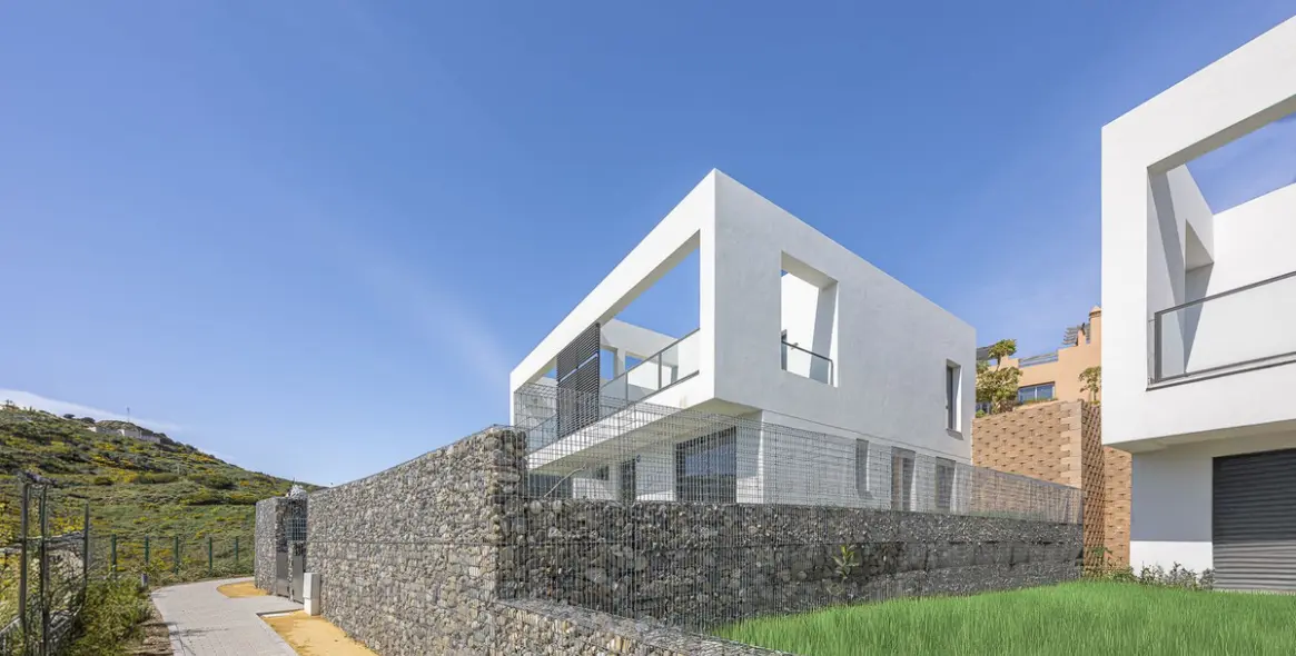 Sale of townhouse in Riviera del Sol 32