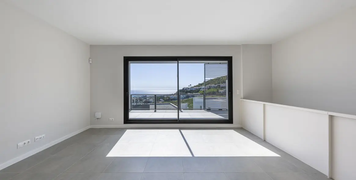 Sale of townhouse in Riviera del Sol 34