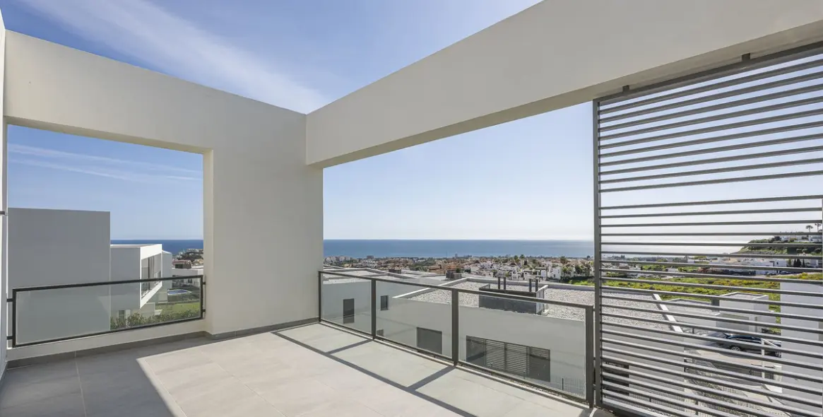 Sale of townhouse in Riviera del Sol 41