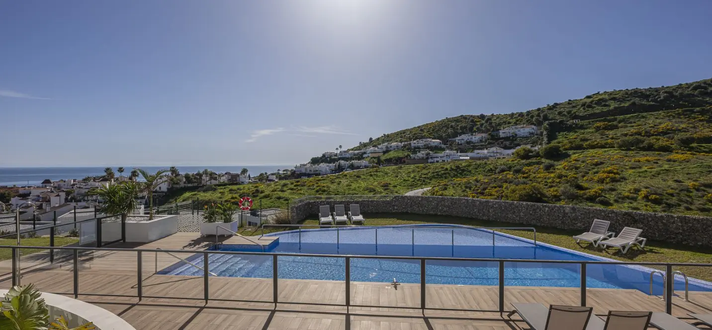 Sale of townhouse in Riviera del Sol 1
