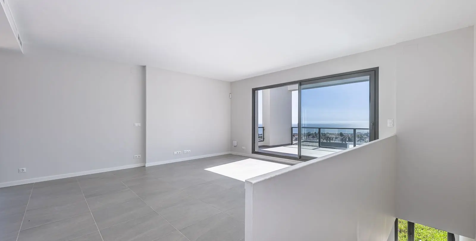 Sale of townhouse in Riviera del Sol 40