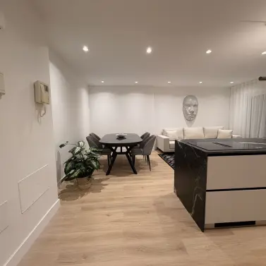 Venta de apartamento en planta media en Nueva Andalucía