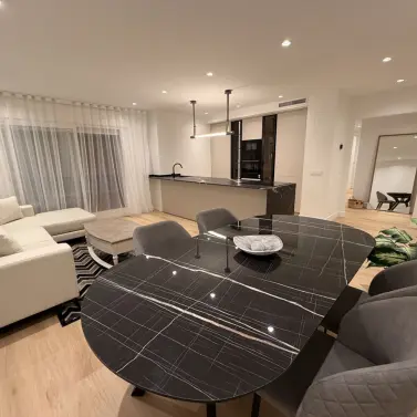 Venta de apartamento en planta media en Nueva Andalucía