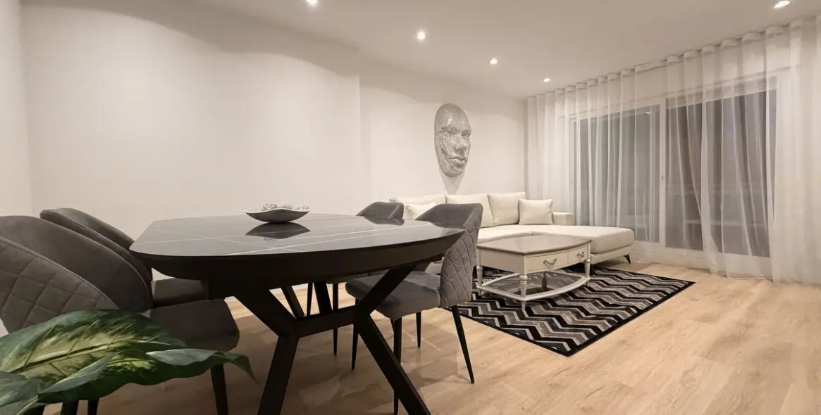 Venta de apartamento en planta media en Nueva Andalucía 9