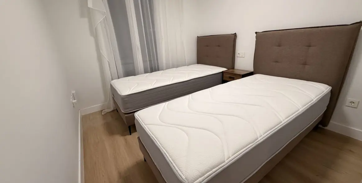 Venta de apartamento en planta media en Nueva Andalucía 14