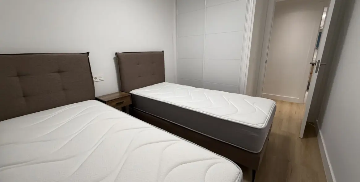 Venta de apartamento en planta media en Nueva Andalucía 19