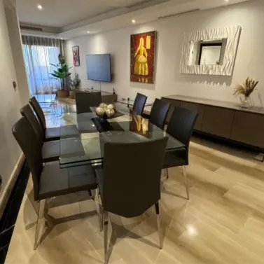 Sale of middle floor apartment in New Golden Mile