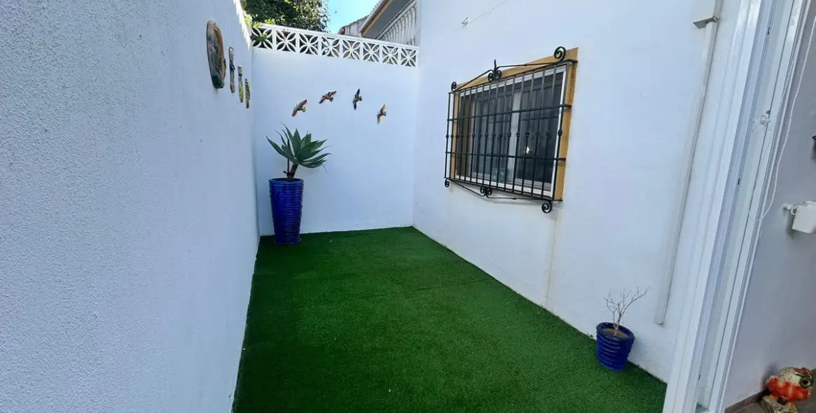 Sale of townhouse in Guadalmina Alta 2