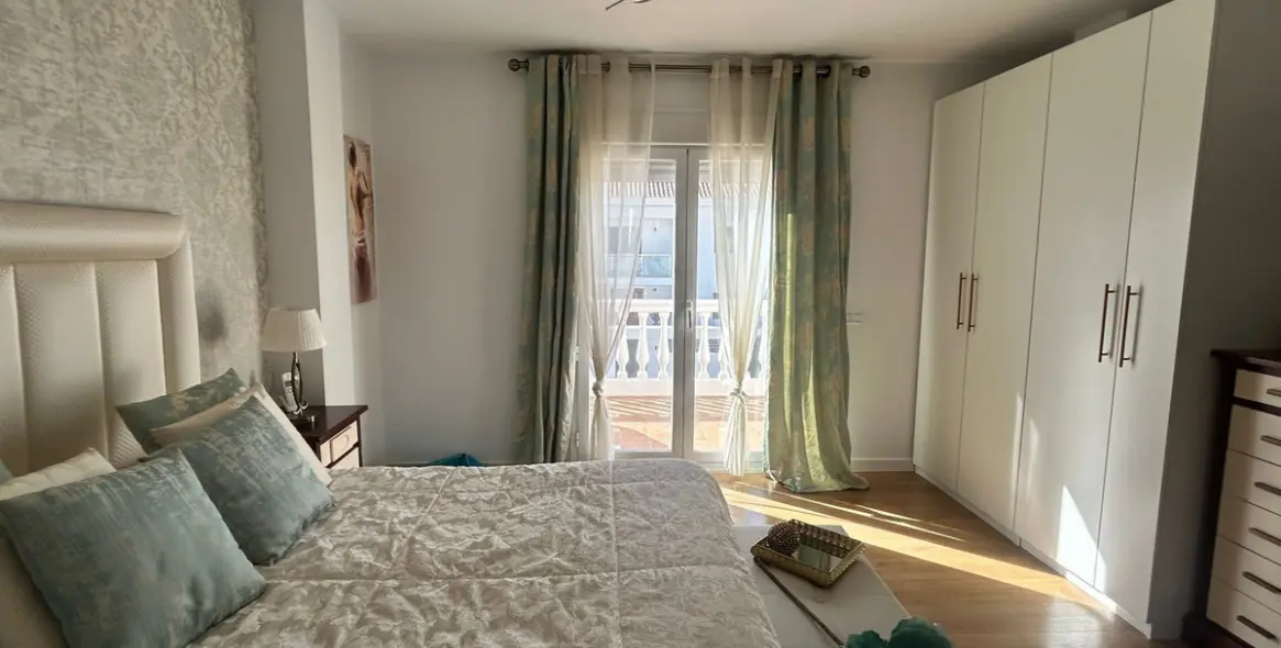 Sale of townhouse in Guadalmina Alta 11