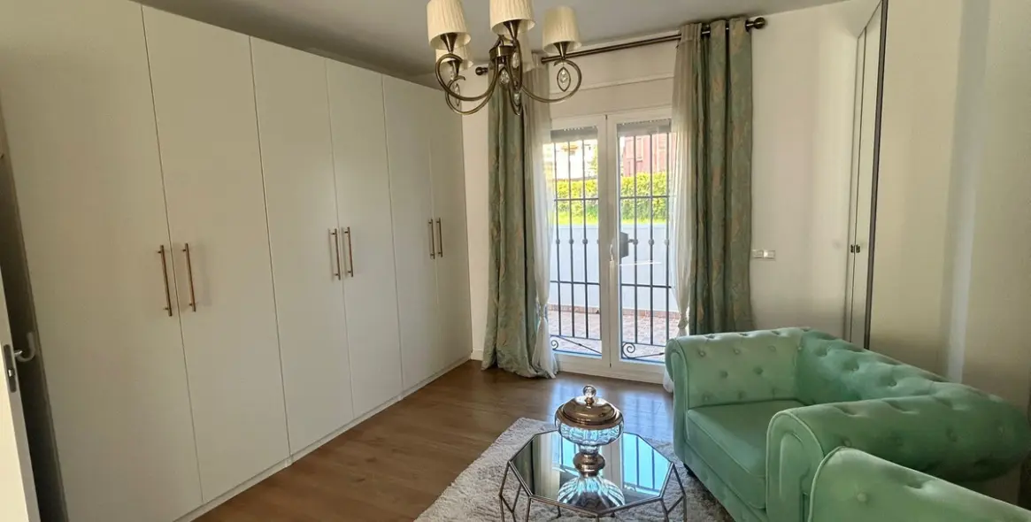 Sale of townhouse in Guadalmina Alta 13