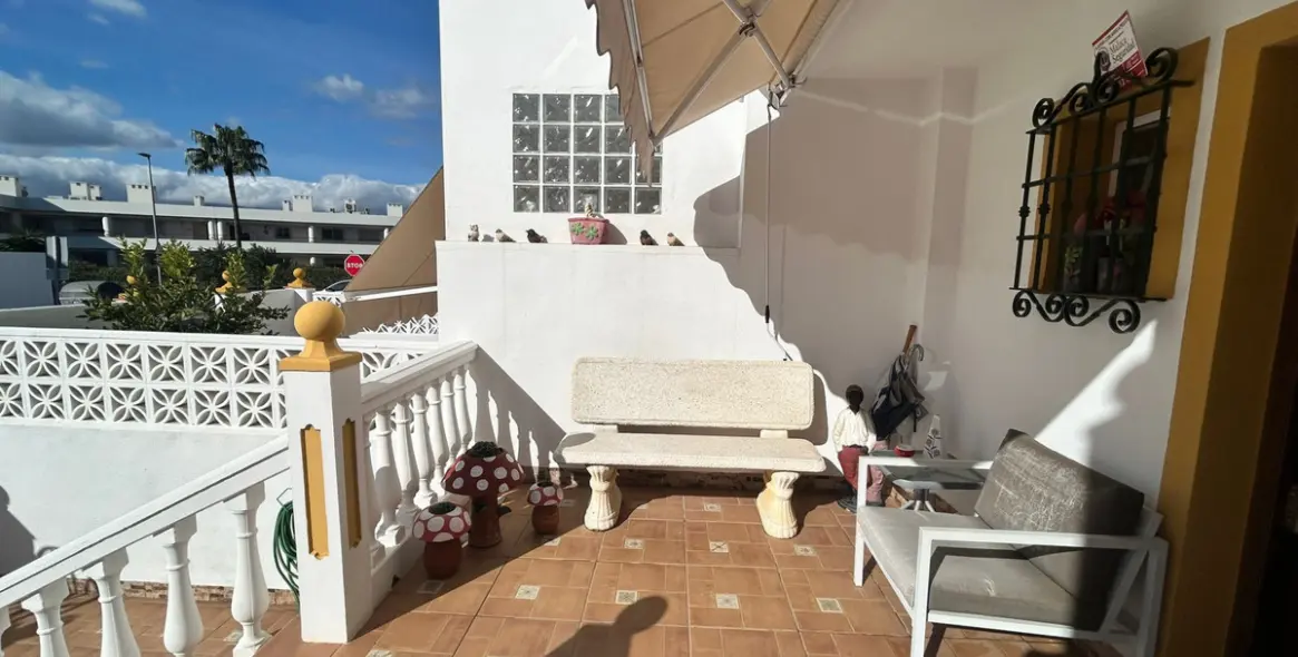 Продажа таунхауса в Guadalmina Alta 21