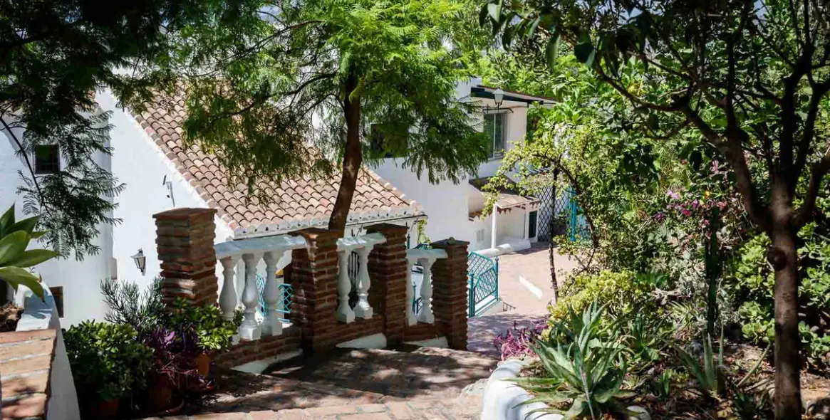 Продажа  отдельно стоящей виллы в Frigiliana 20