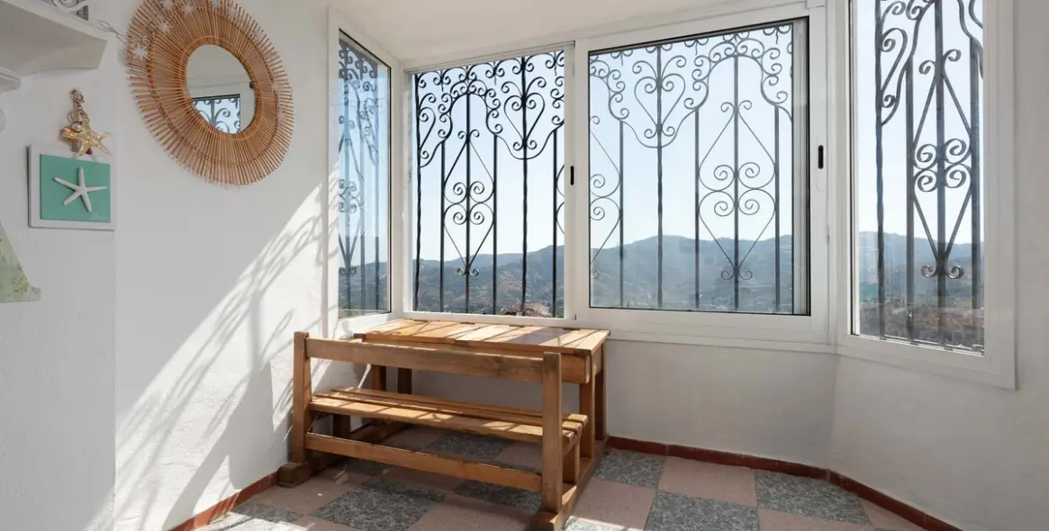 Продажа  отдельно стоящей виллы в Frigiliana 32