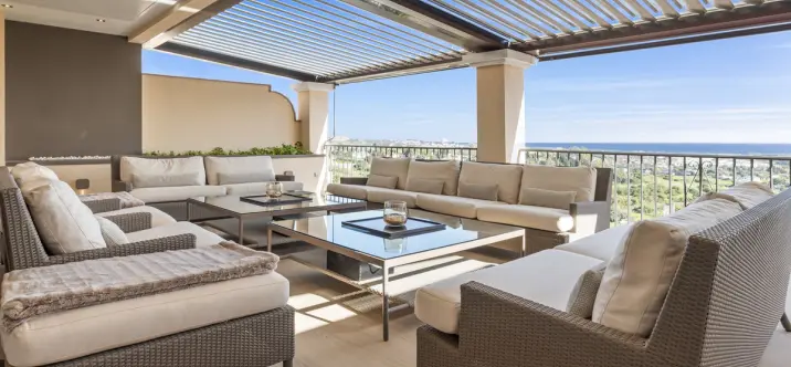 Venta de ático dúplex en Los Almendros 1