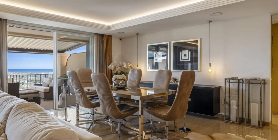 Venta de ático dúplex en Los Almendros 8