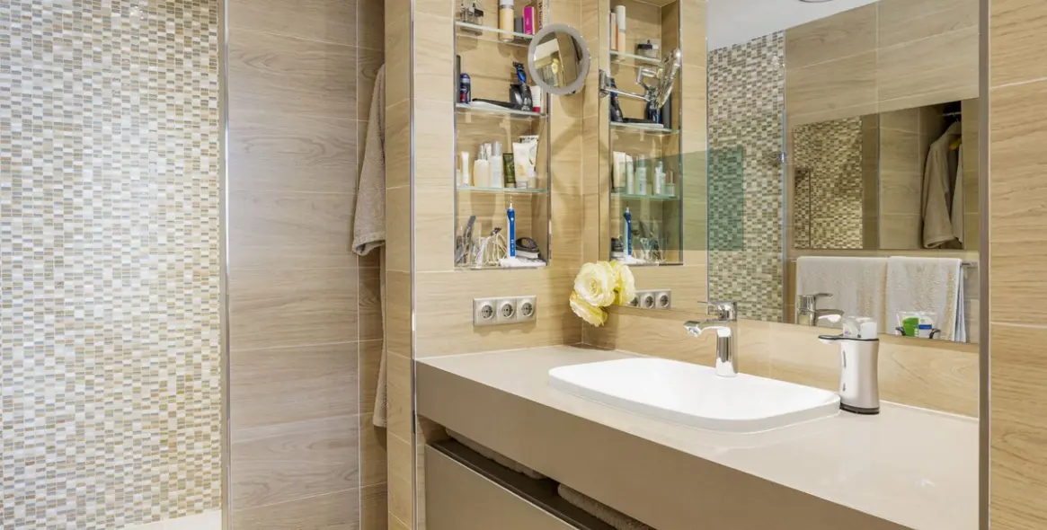 Venta de ático dúplex en Los Almendros 16