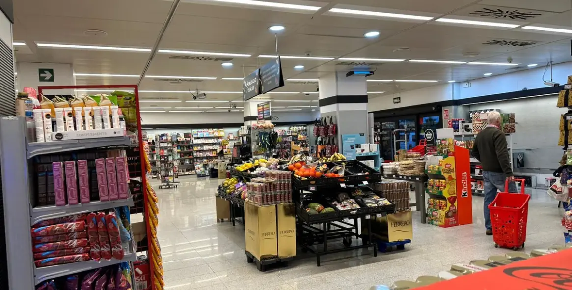 Продажа магазина в Estepona 5