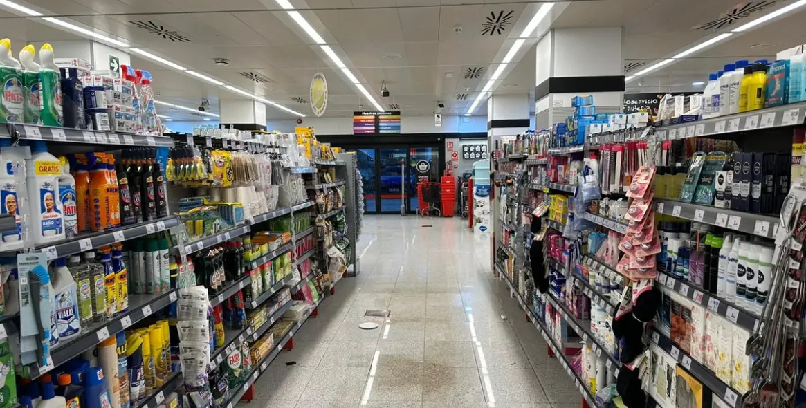 Продажа магазина в Estepona 7