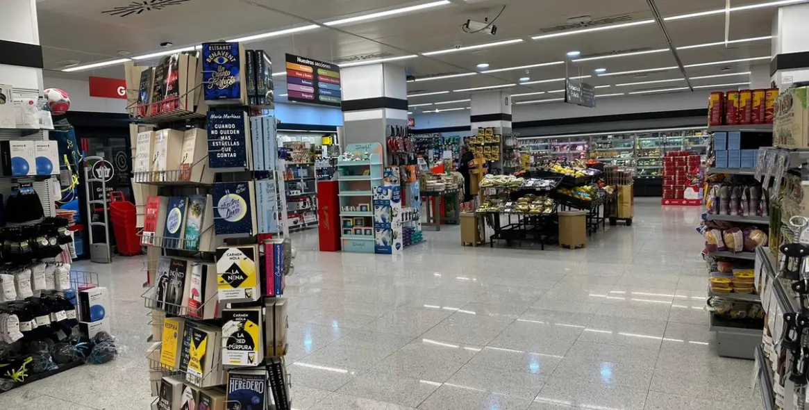 Продажа магазина в Estepona 10