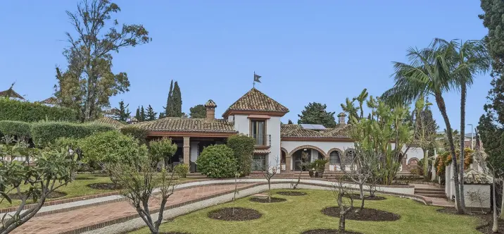 Venta de villa independiente en Las Chapas 0