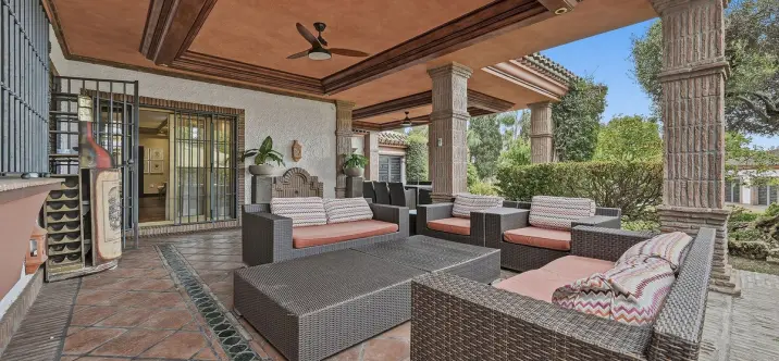 Venta de villa independiente en Las Chapas 4