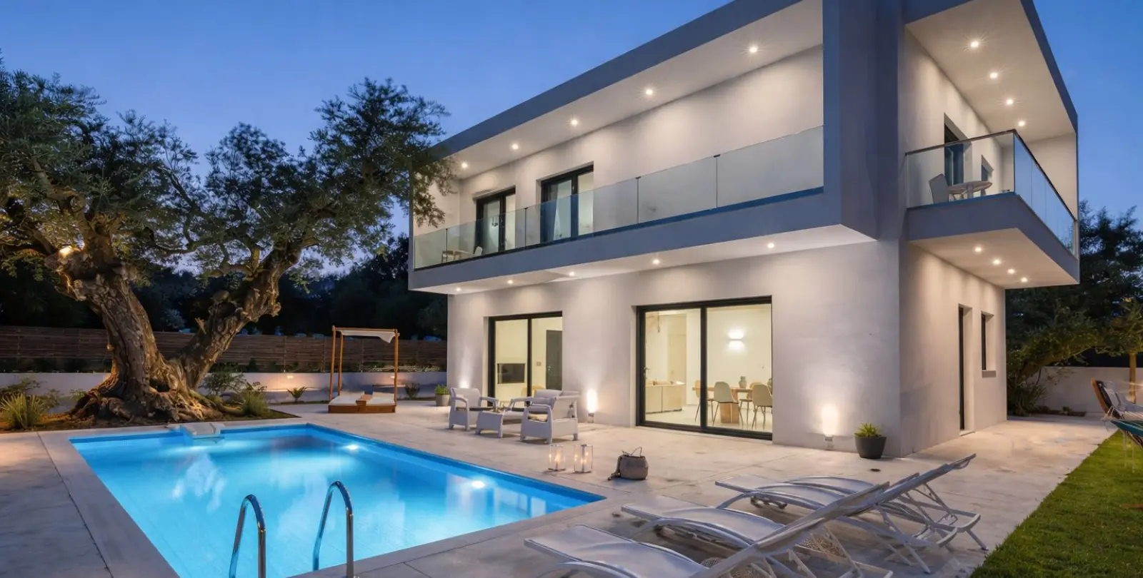 Sale of detached villa in Bel Air 1