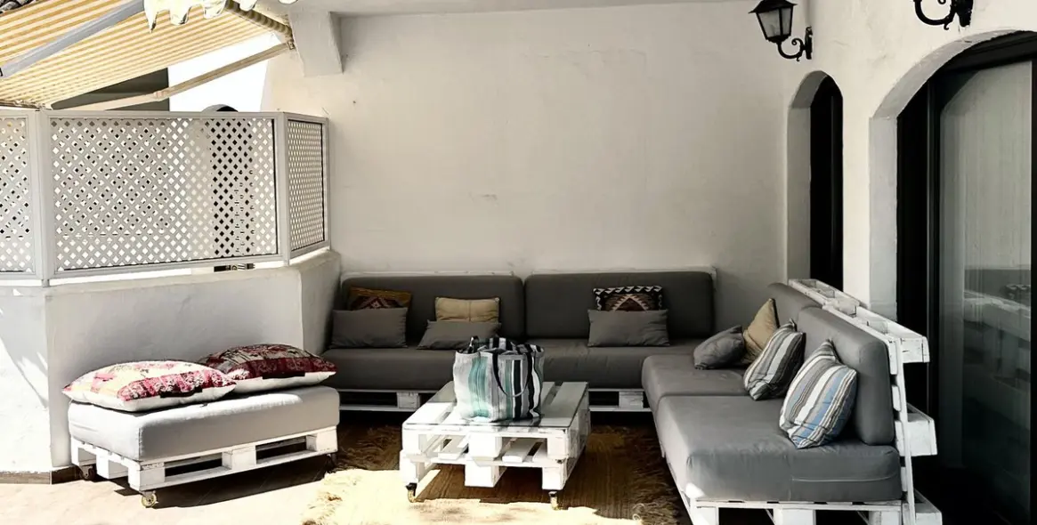 Долгосрочная аренда апартаментов на первом этаже в Las Chapas 3