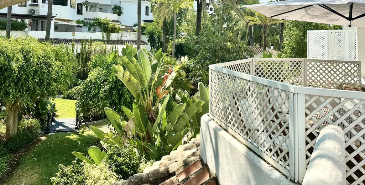 Долгосрочная аренда апартаментов на первом этаже в Las Chapas 10