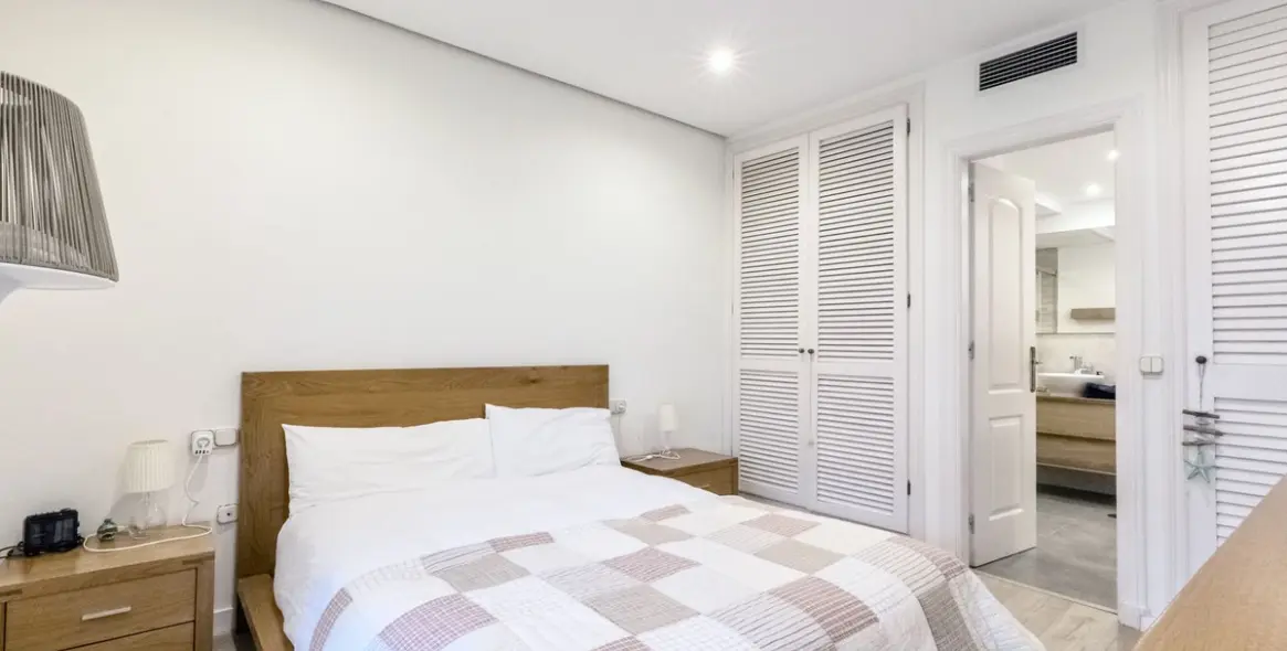 Долгосрочная аренда апартаментов на первом этаже в Las Chapas 14