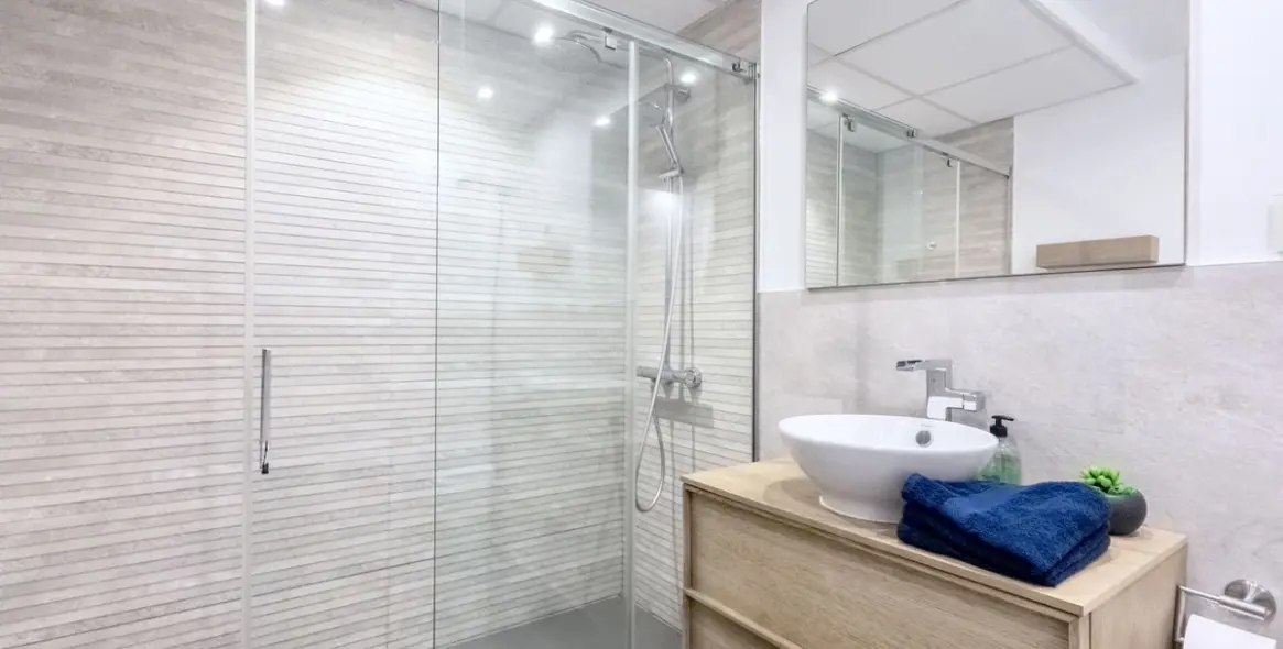 Долгосрочная аренда апартаментов на первом этаже в Las Chapas 15