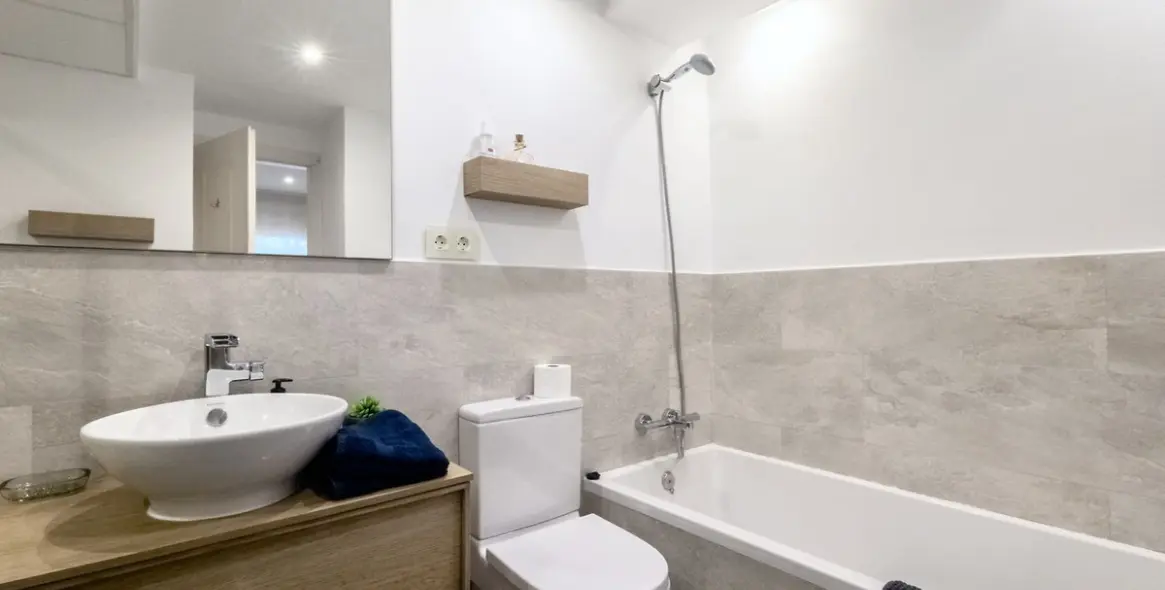 Долгосрочная аренда апартаментов на первом этаже в Las Chapas 20