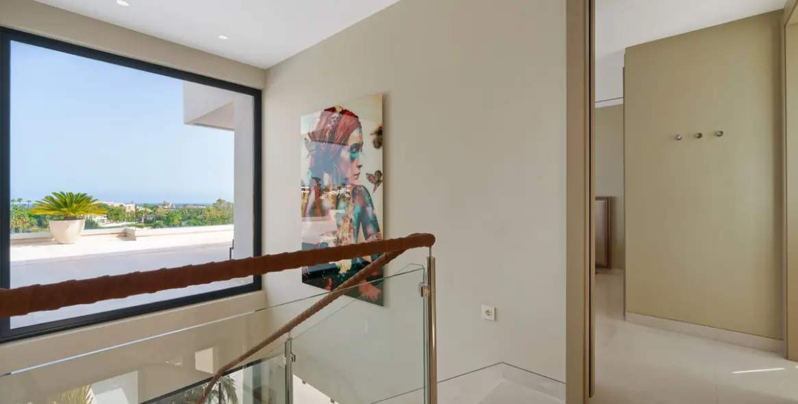 Sale of detached villa in Nueva Andalucía 32