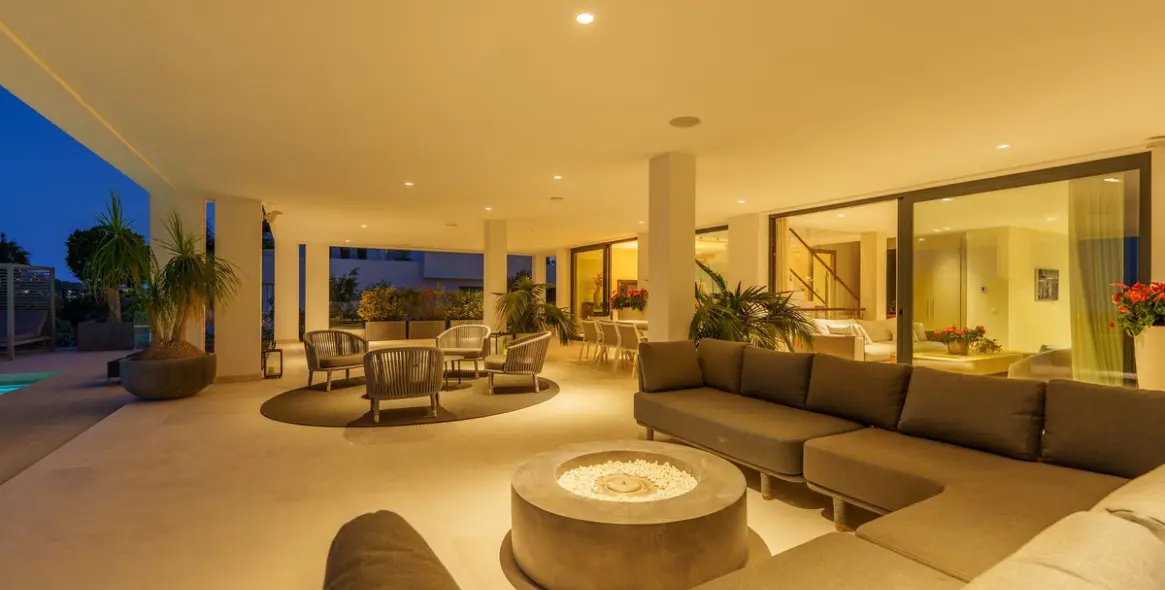 Sale of detached villa in Nueva Andalucía 48