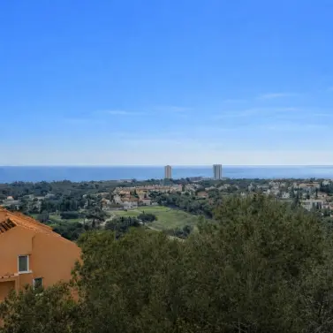 Venta de ático dúplex en Elviria