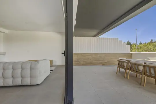 Image 5 thumb