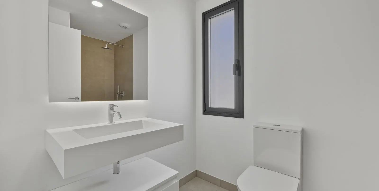 Продажа дома на две семьи в Atalaya 22