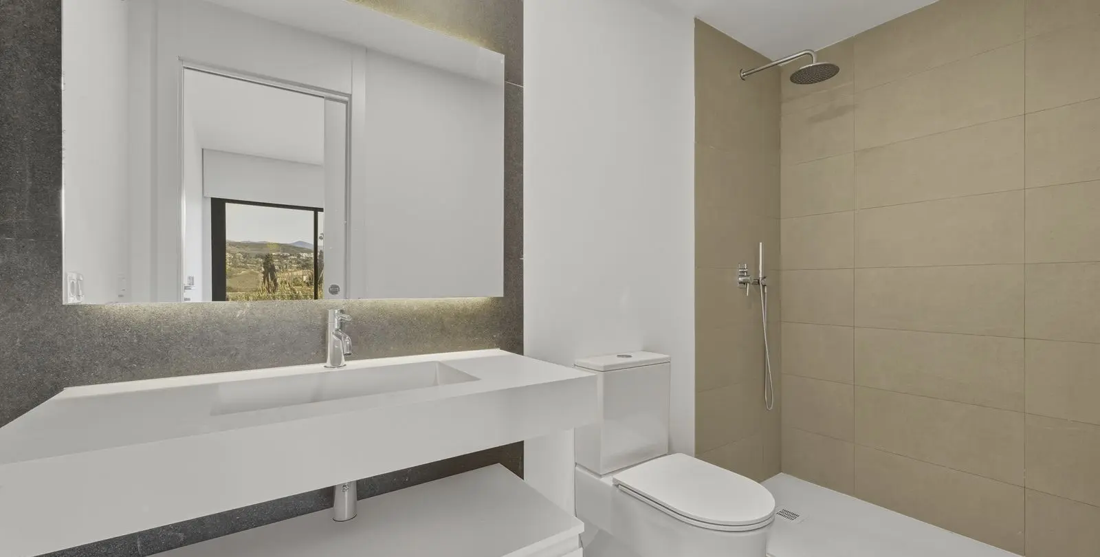 Продажа дома на две семьи в Atalaya 24