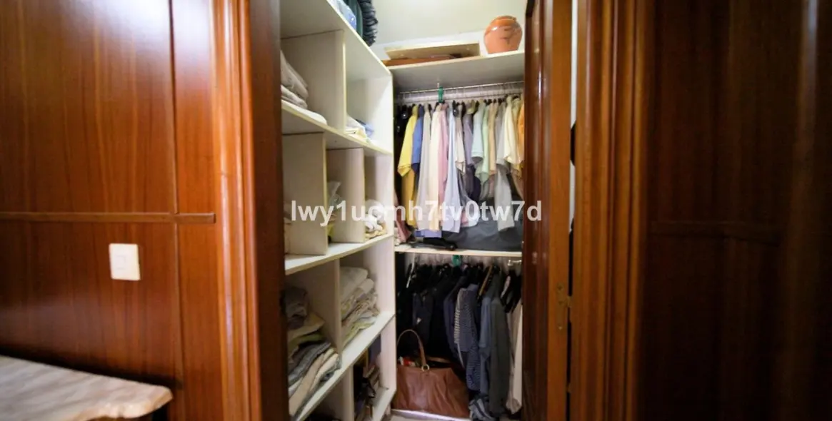 Продажа апартаментов на среднем этаже в Cerrado de Calderón 33