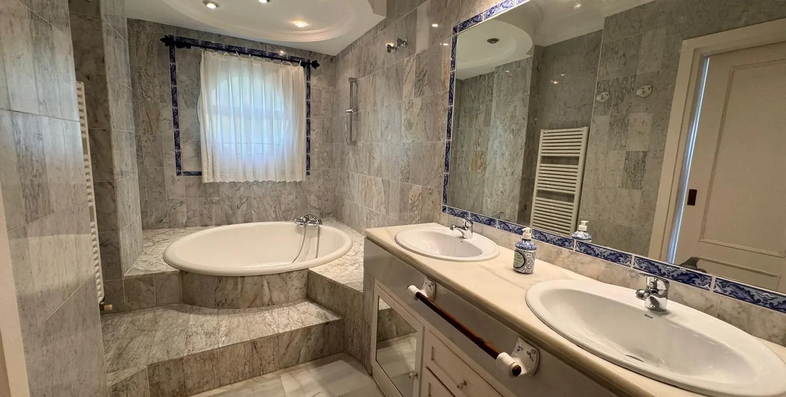 Sale of semi-detached house in Manilva 16
