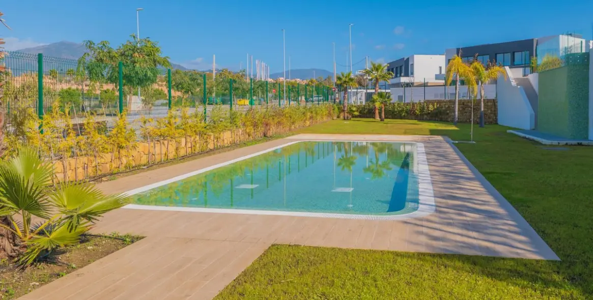 Sale of semi-detached house in Atalaya 18